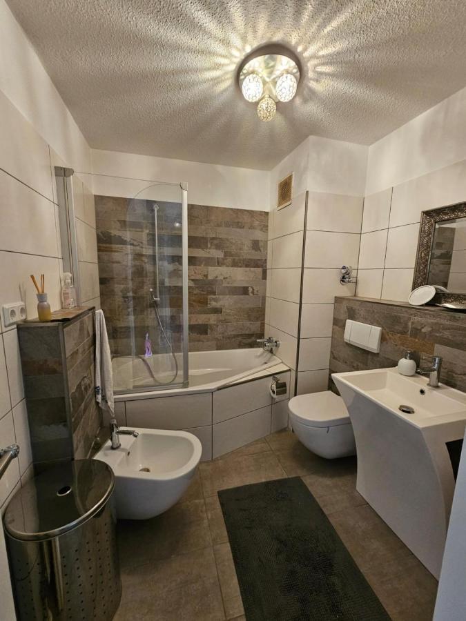 Ferienwohnung Uebernachten Sie Im Wunderschoenen Weiden Köln Exterior foto
